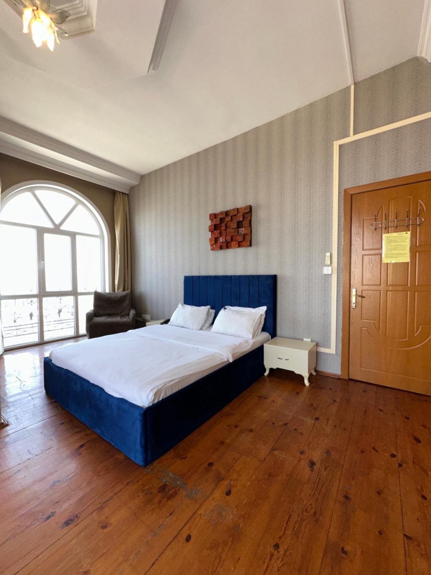 Red Roof Seaview Hotel Баку Екстер'єр фото