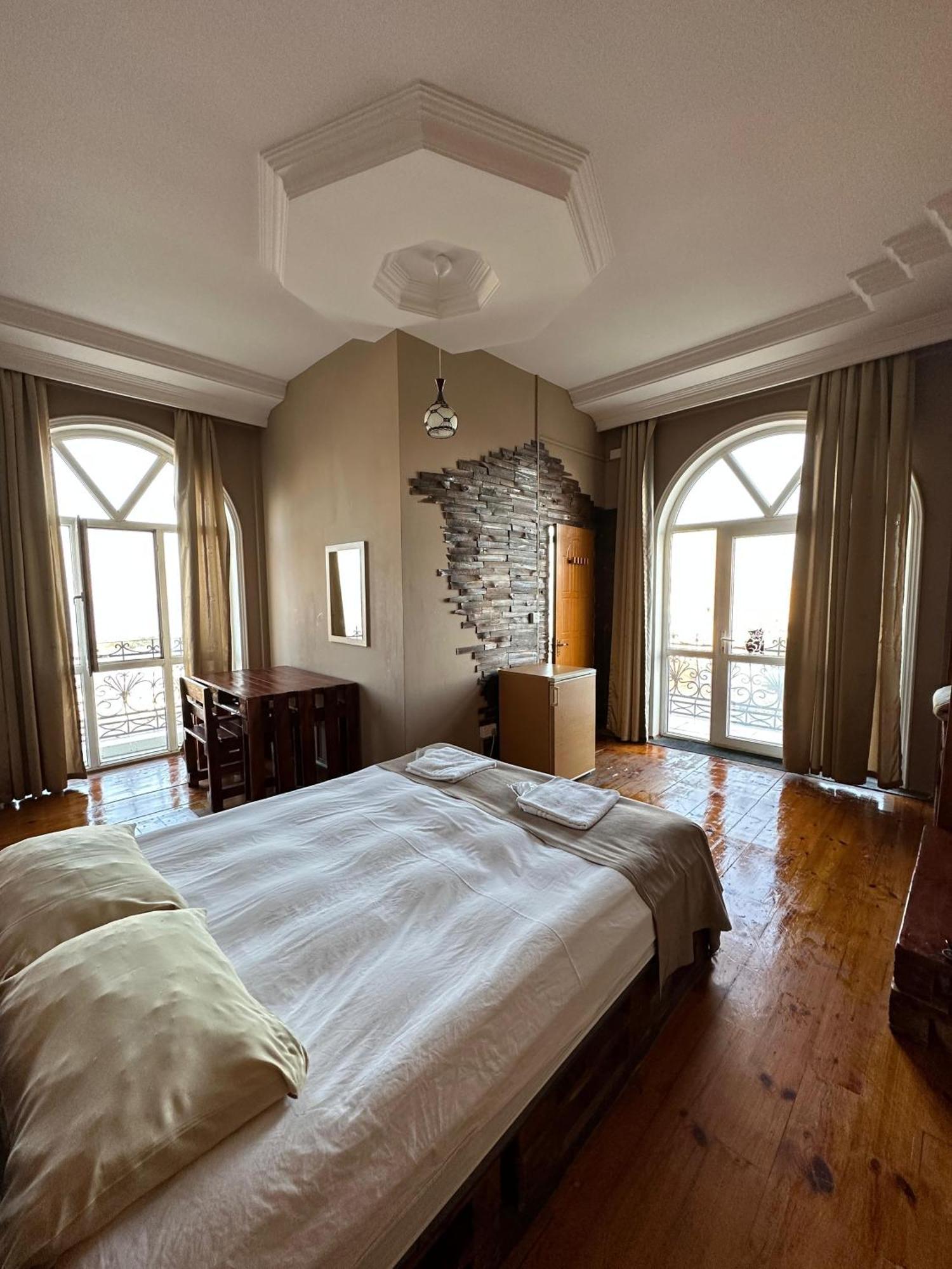 Red Roof Seaview Hotel Баку Екстер'єр фото