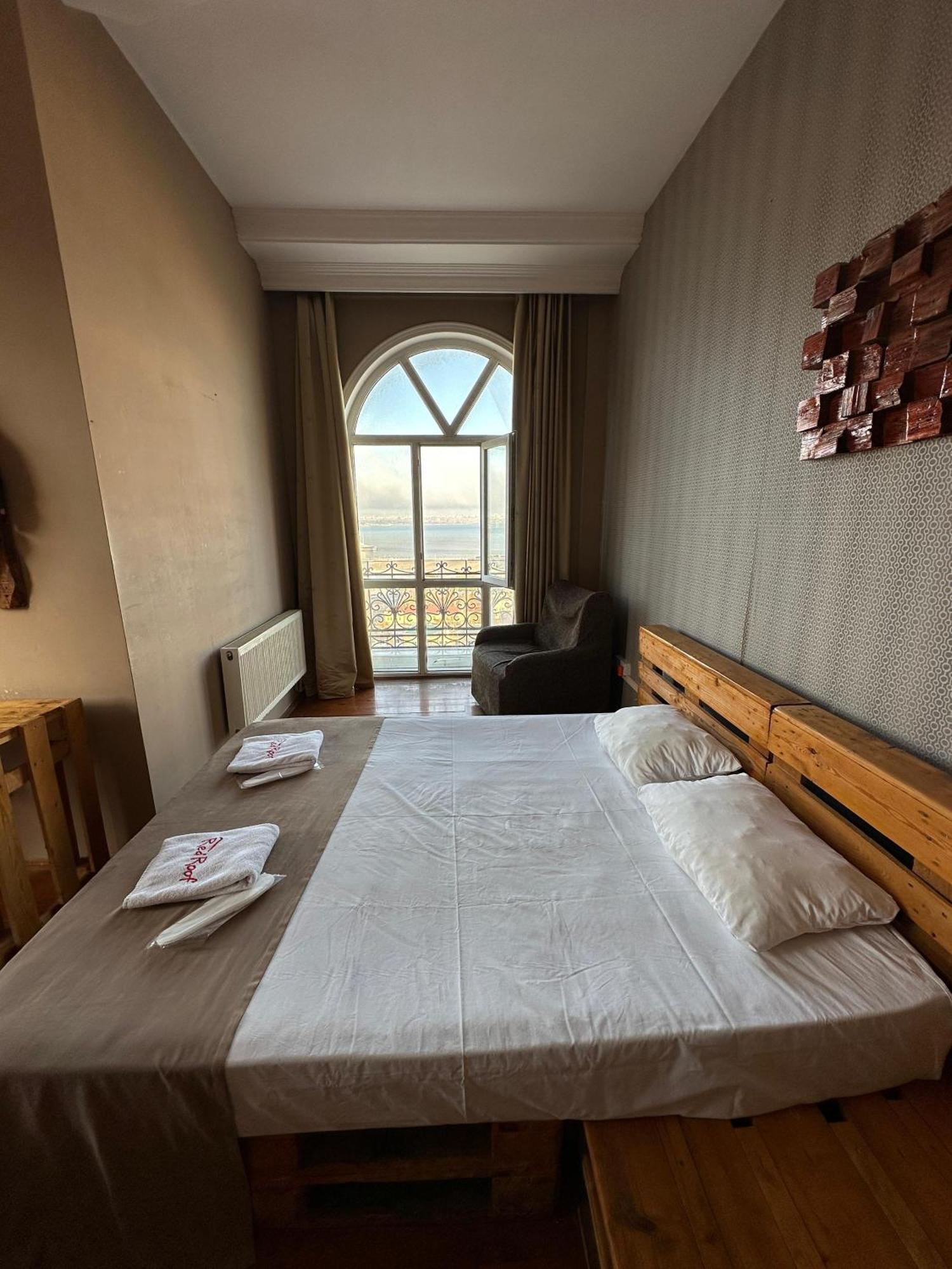 Red Roof Seaview Hotel Баку Екстер'єр фото