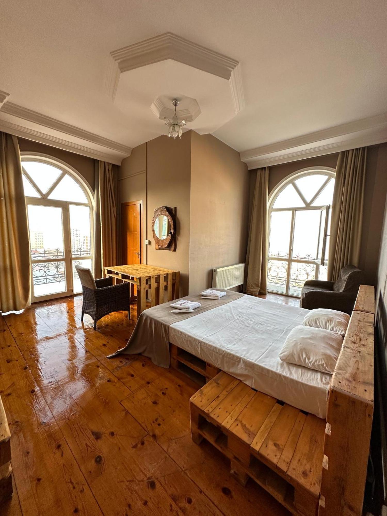 Red Roof Seaview Hotel Баку Екстер'єр фото